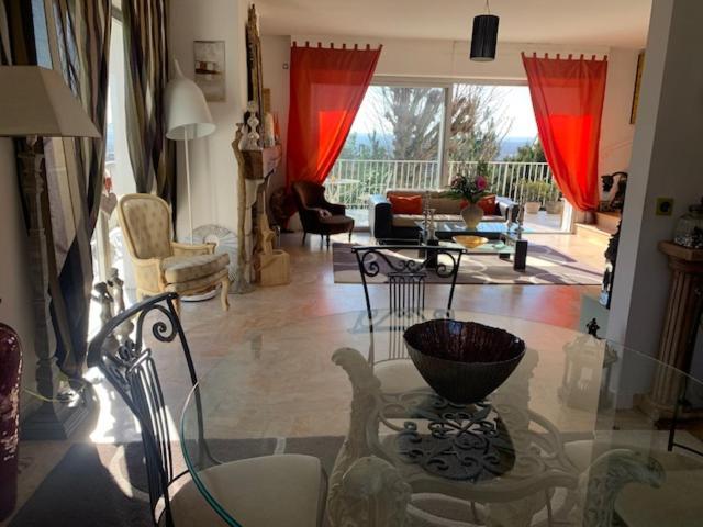 Superbe Appartement Spacieux Et Lumineux Au Calme - Grandes Terrasses Belle Vue Montigny-les-Cormeilles Exterior photo